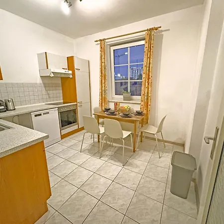 1 Bedroom Apartments, 18 Minutes To The Center, Smart Tv Γκρατς