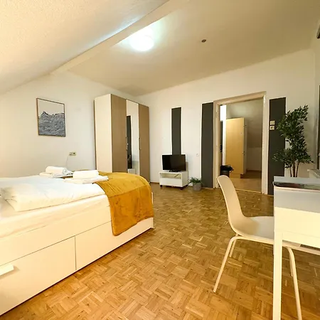 1 Bedroom Apartments, 18 Minutes To The Center, Smart Tv Γκρατς