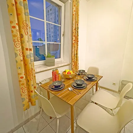 아파트 1 Bedroom Apartments, 18 Minutes To The Center, Smart Tv *