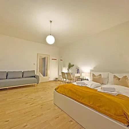 1 Bedroom Apartments, 18 Minutes To The Center, Smart Tv Lägenhet